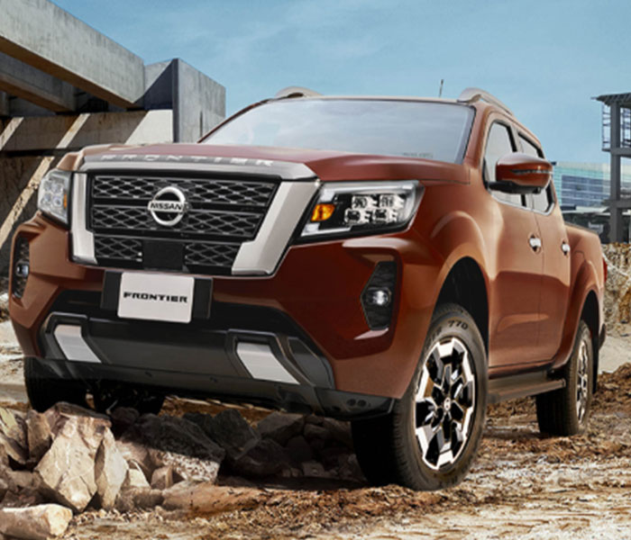 Nissan Frontier Platinum 4x4 AT